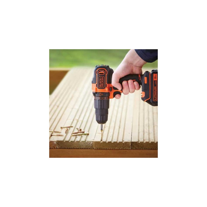BLACK+DECKER Akku-Schlagbohrschrauber BDCHD18KB, 18Volt(schwarz/orange, 2x Li-Ionen Akku 1,5Ah, Koffer)