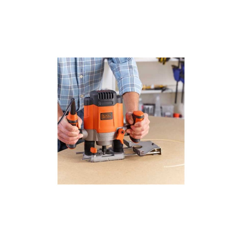 BLACK+DECKER Elektronik-Oberfräse KW1200E-QS(orange/schwarz, 1.200 Watt)