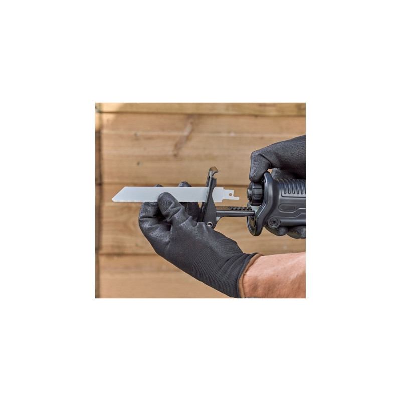 BLACK+DECKER Säbelsäge BES301(orange/schwarz, 750 Watt)