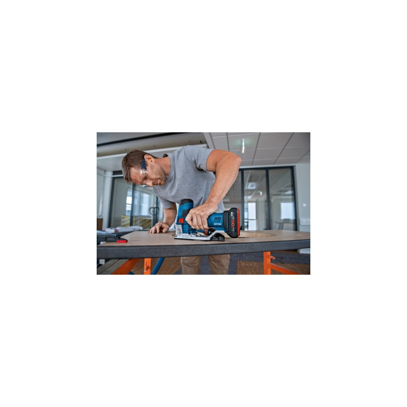 Bosch Akku-Stichsäge GST 18V-155 SC Professional, 18Volt(blau/schwarz, 2x Akku ProCORE18V 4,0Ah, in L-BOXX)