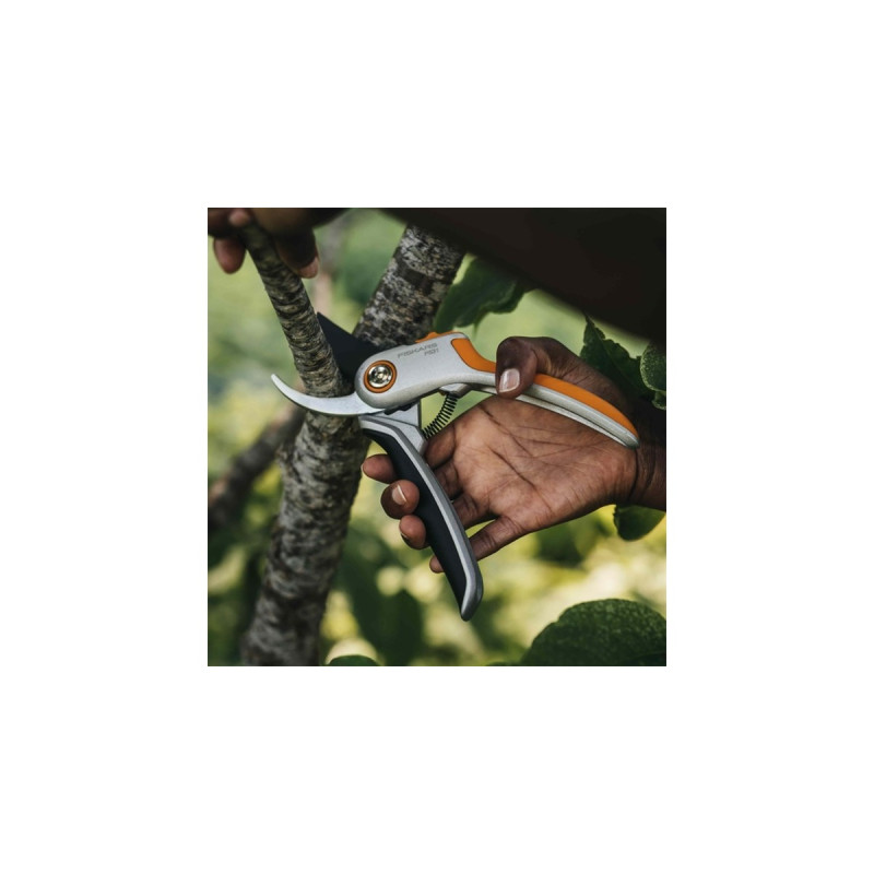 Fiskars Plus Bypass-Gartenschere Metall P531(orange/schwarz)