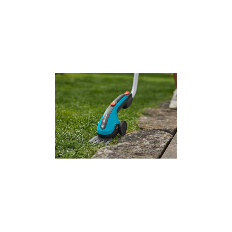 GARDENA Akku-Grasschere ClassicCut Li Set, 3,6Volt(türkis/schwarz, Li-Ionen-Akku 2,5Ah, mit Teleskopstiel und Laufrädern)