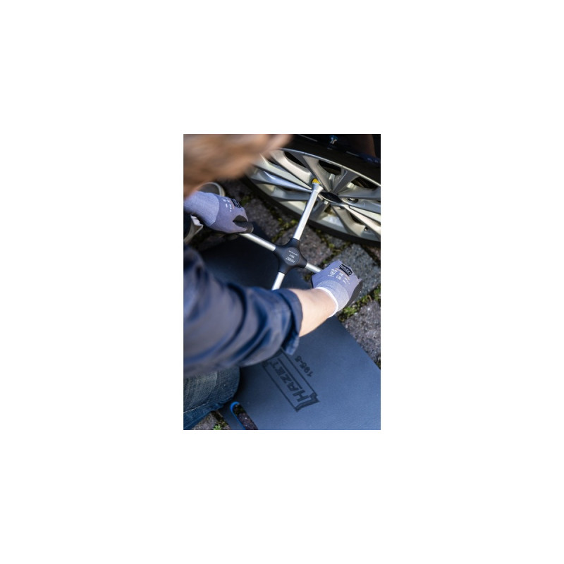 Hazet Kreuzschlüssel für PKW 705V, mit Schonhülsen, Radkreuz(mit Aufnahme für Steckschlüssel)