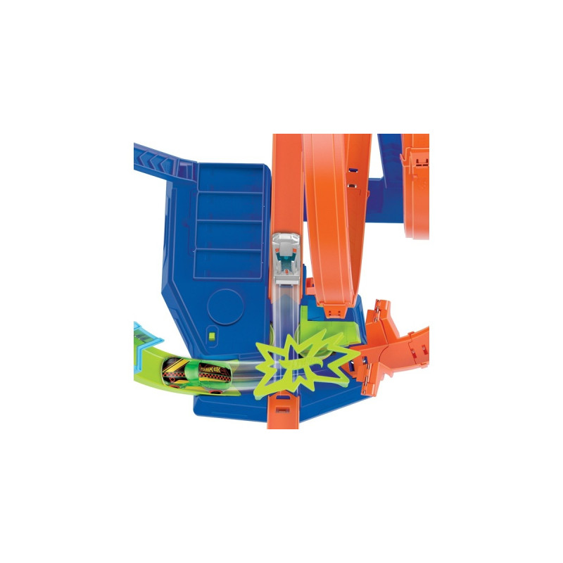 Hot Wheels Episches Crash-Rennen, Rennbahn(inkl. 1 Spielzeugauto)