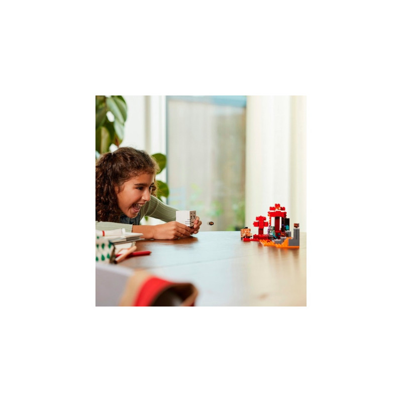 LEGO 21255 Minecraft Hinterhalt am Netherportal, Konstruktionsspielzeug