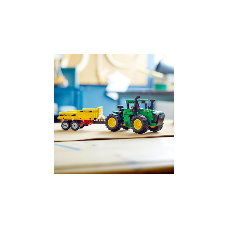 LEGO 42136 Technic John Deere 9620R 4WD Traktor, Konstruktionsspielzeug(Mit Anhänger)