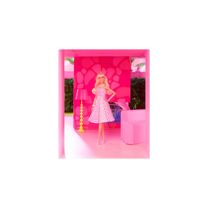 Mattel Barbie Signature The Movie - Margot Robbie als Barbie Puppe zum Film im rosa-weißen Karo-Kleid, Spielfigur