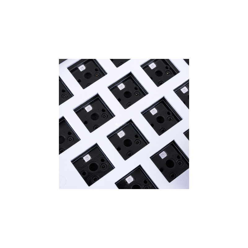 Sharkoon SKILLER SGK50 S4, Gaming-Tastatur(schwarz, PT-Layout, Kailh Red)