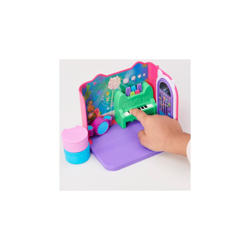 Spin Master Gabby's Dollhouse Deluxe Room – Groovy Music Room, Kulisse