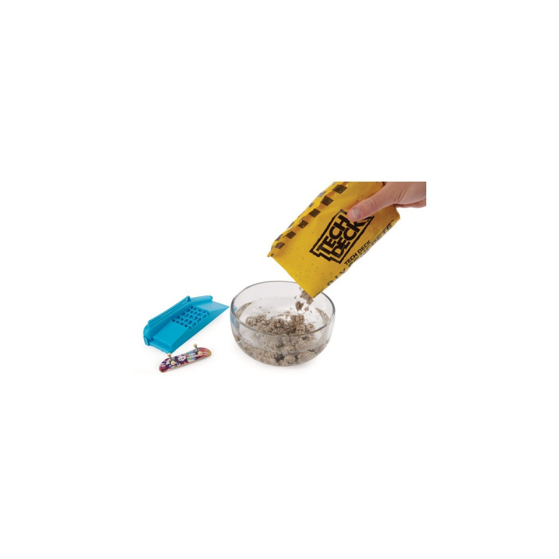 Spin Master Tech Deck - Concrete Fingerboard-Rampe zum Selberbauen, Spielfahrzeug(mehrfarbig, aus wiederverwendbarem Beton, mit Fingerboard)