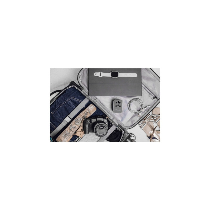 Verbatim Universal-Reiseadapter UTA-04, Reisestecker(schwarz/silber, 3x USB-A, 2x USB-C)