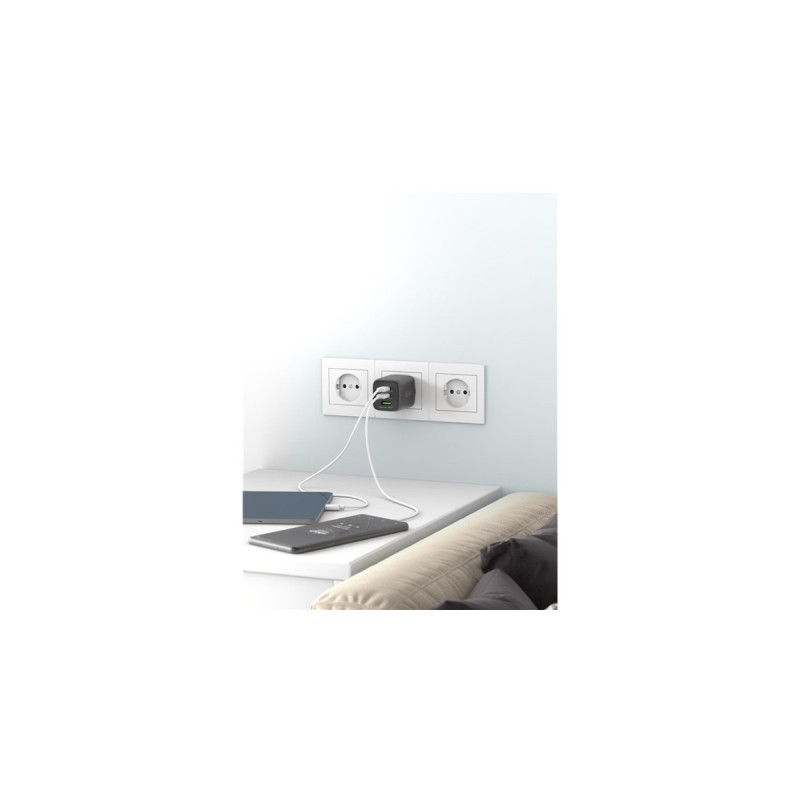 goobay USB-C PD Multiport-Schnellladegerät Nano 65 Watt(schwarz, 1x USB-A, 2x USB-C PD, GaN-Technologie)