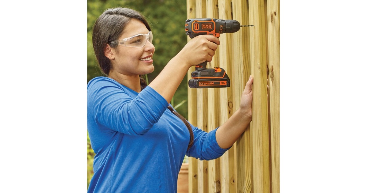 BLACK+DECKER Akku-Bohrschrauber BDCDC18BAFC, 18Volt(schwarz/orange, 2x Li-Ionen Akku (1,5Ah), 80-tlg. Zubehör-Set) BLACK+DECKER Akku-Bohrschrauber BDCDC18BAFC, 18Volt(schwarz/orange, 2x Li-Ionen Akku (1,5Ah), 80-tlg. Zubehör-Set)