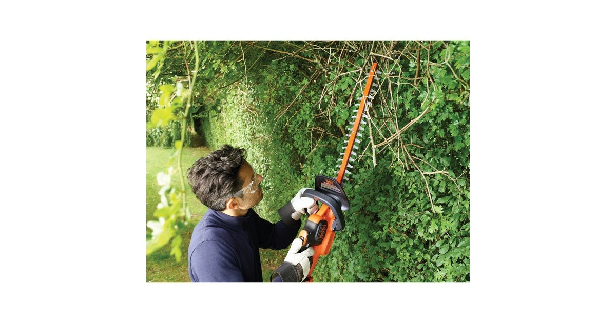BLACK+DECKER Akku-Heckenschere GTC18504PC, 18 Volt(orange/schwarz, Li-Ionen Akku 4,0 Ah)