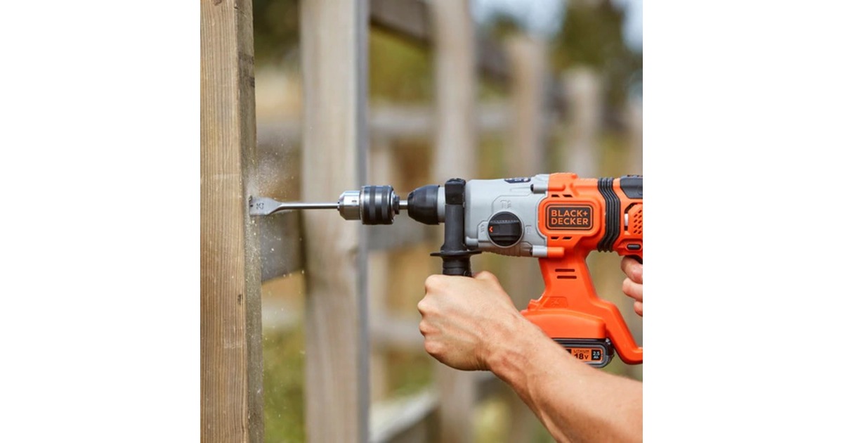 BLACK+DECKER Akku-Kombihammer BCD900E2K, 18Volt, Bohrhammer(orange/schwarz, 2x 2,5Ah Li-Ionen-Akku)