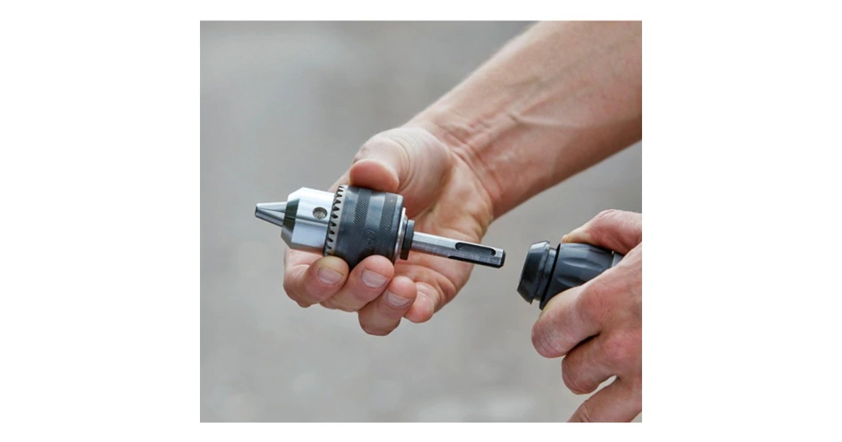 BLACK+DECKER Akku-Kombihammer BCD900E2K, 18Volt, Bohrhammer(orange/schwarz, 2x 2,5Ah Li-Ionen-Akku)