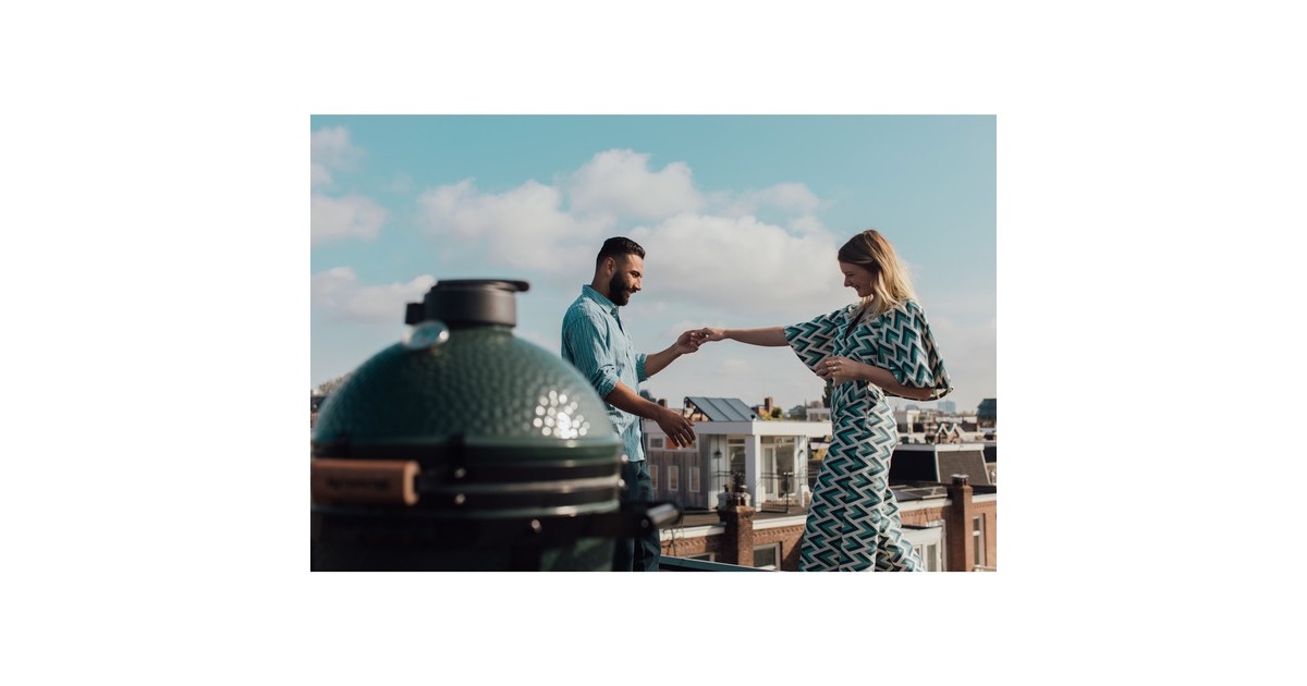 Big Green Egg Medium, Starter-Paket, Holzkohlegrill(grün, Ø 40cm)