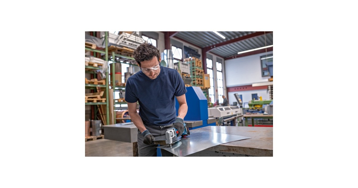 Bosch Akku-Blechschere GSC 18V-16 E Professional, 18Volt(blau/schwarz, 2x Akku ProCORE18V 4,0Ah, in L-BOXX)