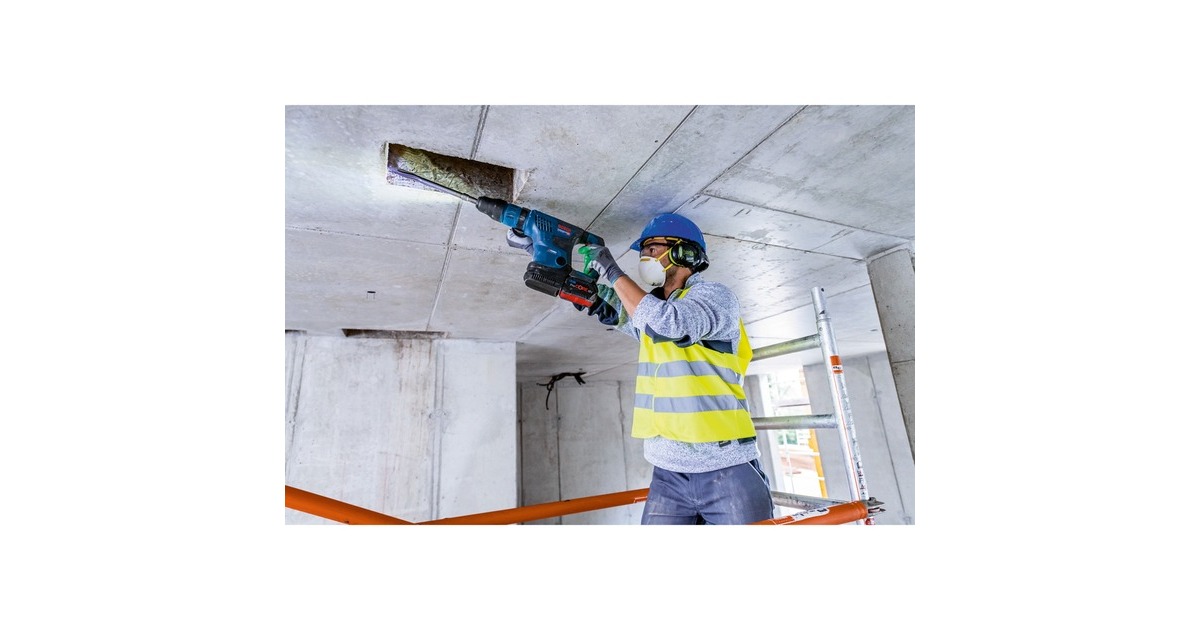 Bosch Akku-Bohrhammer BITURBO GBH 18V-36 C Professional(blau/schwarz, 2x Akku ProCORE18V 5,5Ah, Bluetooth Modul, im Koffer)