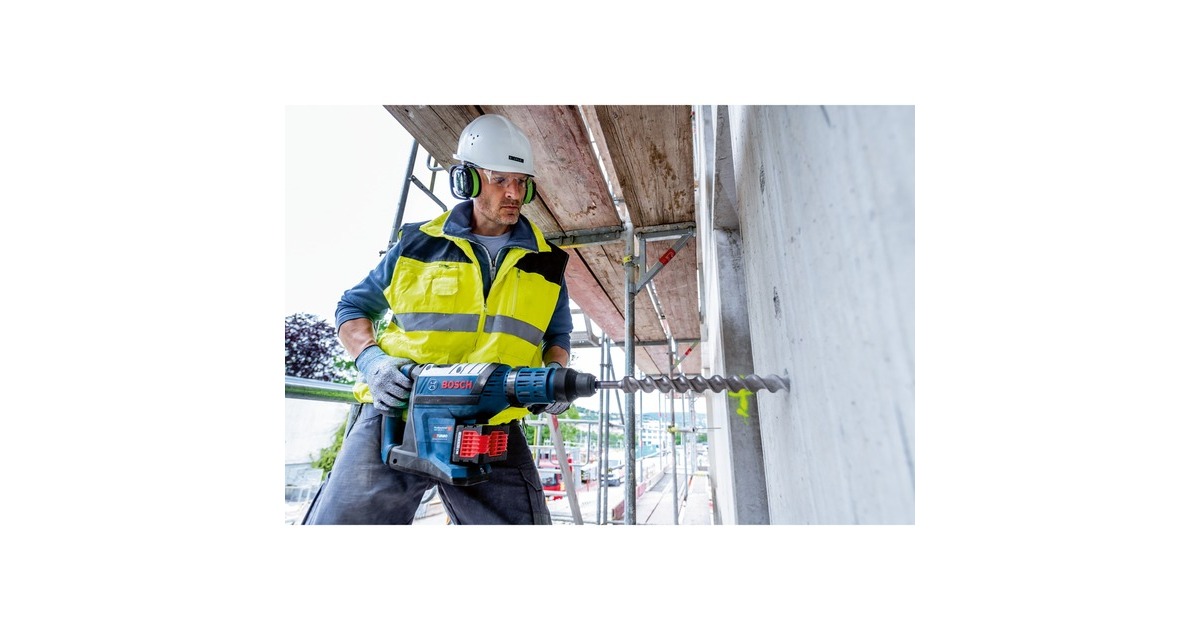 Bosch Akku-Bohrhammer BITURBO GBH 18V-45 C Professional solo(blau/schwarz, ohne Akku und Ladegerät, Bluetooth Modul, im Koffer)