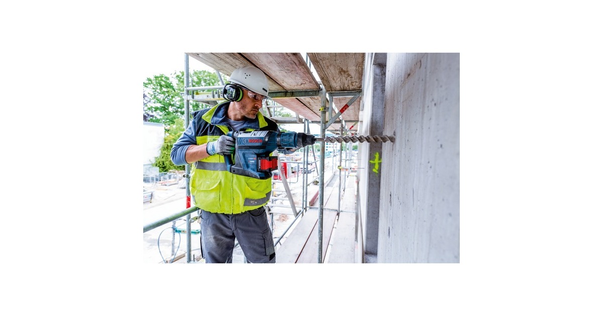 Bosch Akku-Bohrhammer BITURBO GBH 18V-45 C Professional solo(blau/schwarz, ohne Akku und Ladegerät, Bluetooth Modul, im Koffer)