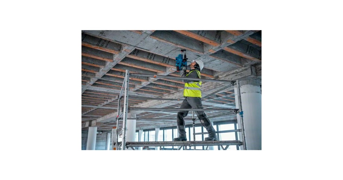 Bosch Akku-Bohrhammer GBH 18V-28 CF Professional solo, 18Volt(blau/schwarz, ohne Akku und Ladegerät, Bluetooth, in L-BOXX)