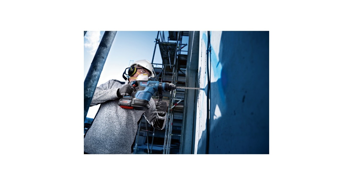 Bosch Akku-Bohrhammer GBH 18V-34 CF Professional(blau/schwarz, 2x Akku ProCORE18V 5,5Ah, Bluetooth Modul, Koffer)