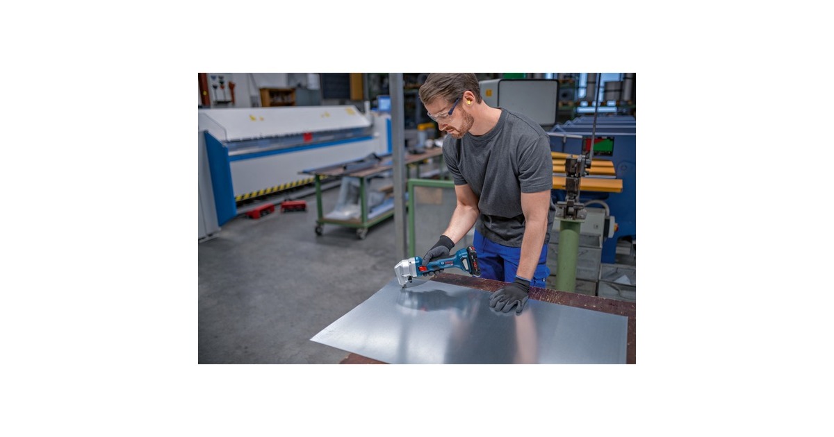 Bosch Akku-Nager GNA 18V-16 E Professional, 18Volt, Blechschere(blau/schwarz, 2x Akku ProCORE18V 4,0Ah, in L-BOXX)