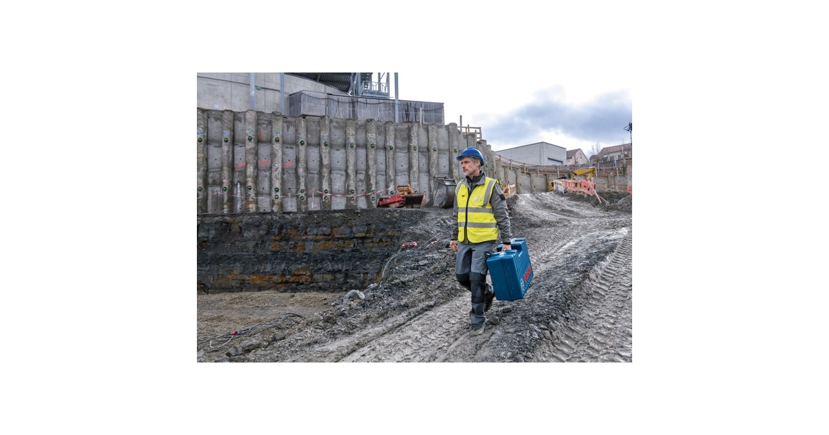 Bosch Akku-Rotationslaser GRL 650 CVHG Professional, 18Volt, mit Baustativ(blau, Akku ProCORE18V 4,0Ah, Koffer, grüne Laserlinie)