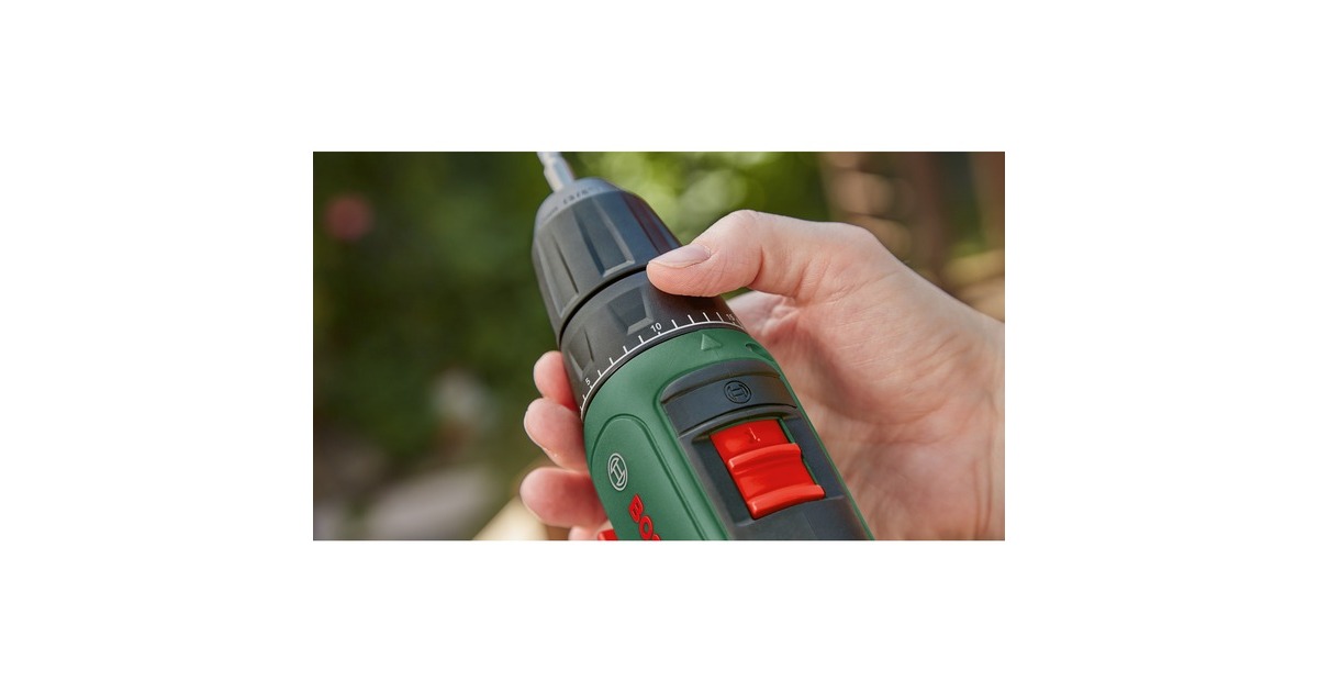 Bosch Akku-Schlagbohrschrauber EasyImpact 18V-40 + SystemBox(grün/schwarz, Li-Ionen Akku 1,5Ah, POWER FOR ALL ALLIANCE)