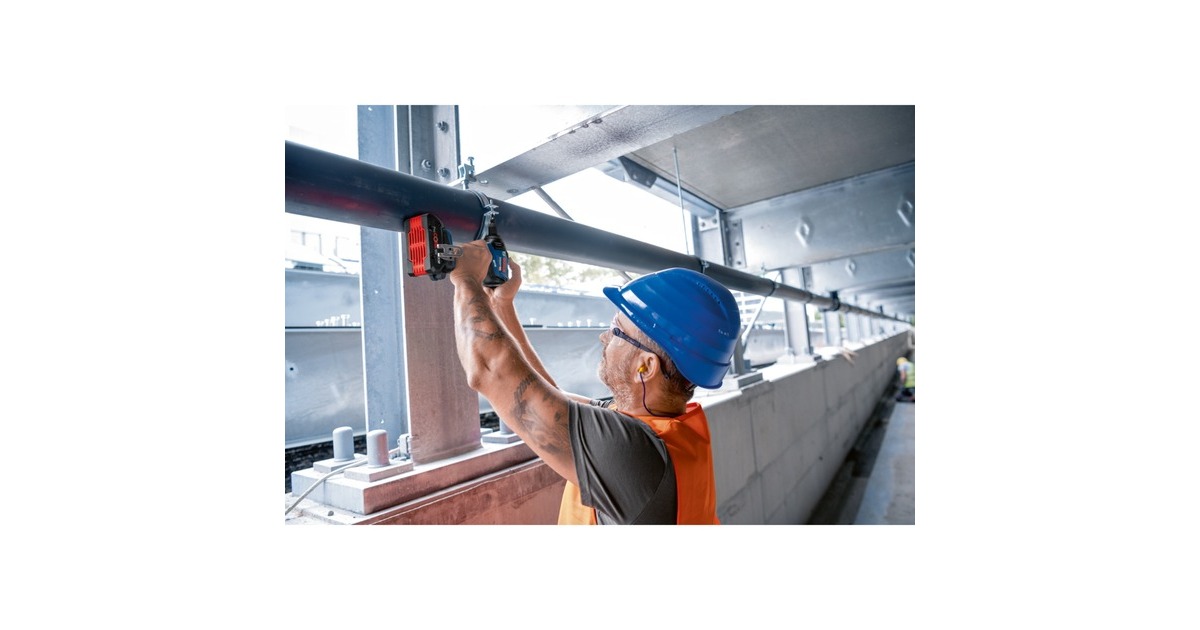 Bosch Akku-Schlagschrauber GDS 18V-210 C Professional solo, 18Volt(blau/schwarz, Bluetooth Modul, ohne Akku und Ladegerät, in L-BOXX)