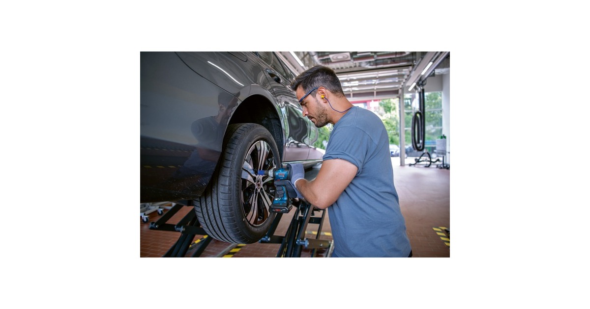 Bosch Akku-Schlagschrauber GDS 18V-330 HC Professional, 18Volt(blau/schwarz, 2x Li-Ion Akku ProCORE18V 4,0Ah, Bluetooth Modul, in L-BOXX)