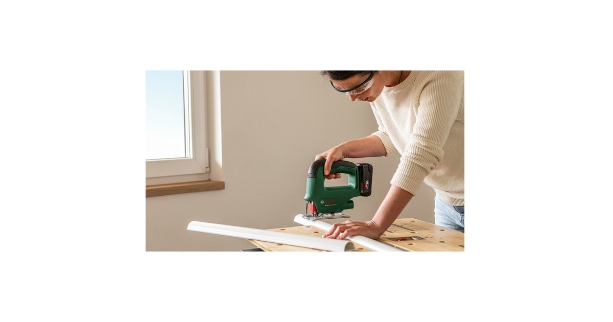 Bosch Akku-Stichsäge EasySaw 18V-70(grün/schwarz, Li-Ionen Akku 2,0Ah, POWER FOR ALL ALLIANCE)