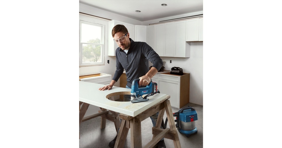 Bosch Akku-Stichsäge GST 18V-125 B Professional solo, 18Volt(blau/schwarz, ohne Akku und Ladegerät)
