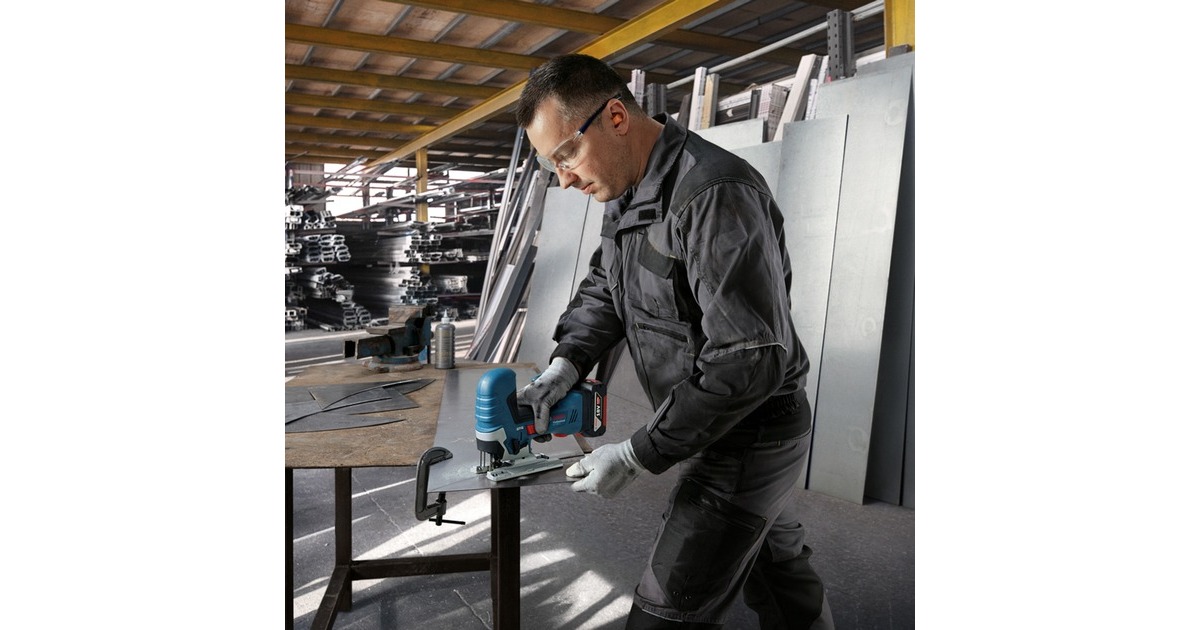 Bosch Akku-Stichsäge GST 18V-125 S Professional solo(blau/schwarz, ohne Akku und Ladegerät, in L-BOXX)