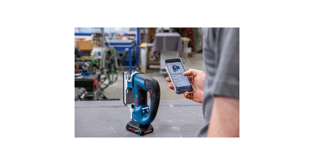 Bosch Akku-Stichsäge GST 18V-155 BC Professional solo, 18Volt(blau/schwarz, ohne Akku und Ladegerät, in L-BOXX)