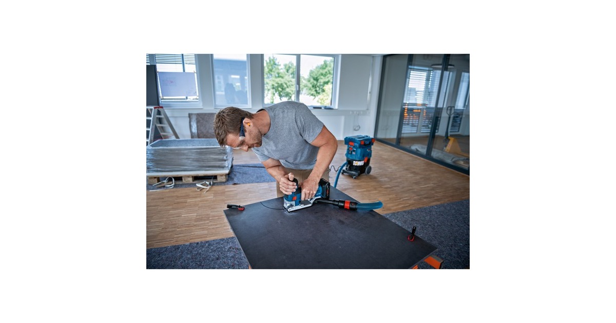 Bosch Akku-Stichsäge GST 18V-155 SC Professional solo, 18Volt(blau/schwarz, ohne Akku und Ladegerät)