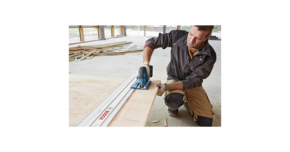 Bosch Akku-Stichsäge GST 18V-LI S Professional, 18 Volt(blau/schwarz, 2x Li-Ionen Akku 4,0Ah, in L-BOXX)