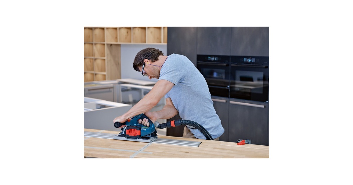 Bosch Akku-Tauchsäge BITURBO GKT 18V-52 GC Professional, Handkreissäge(blau/schwarz, 2x Akku ProCORE18V 5,5Ah, Führungsschiene, L-BOXX)