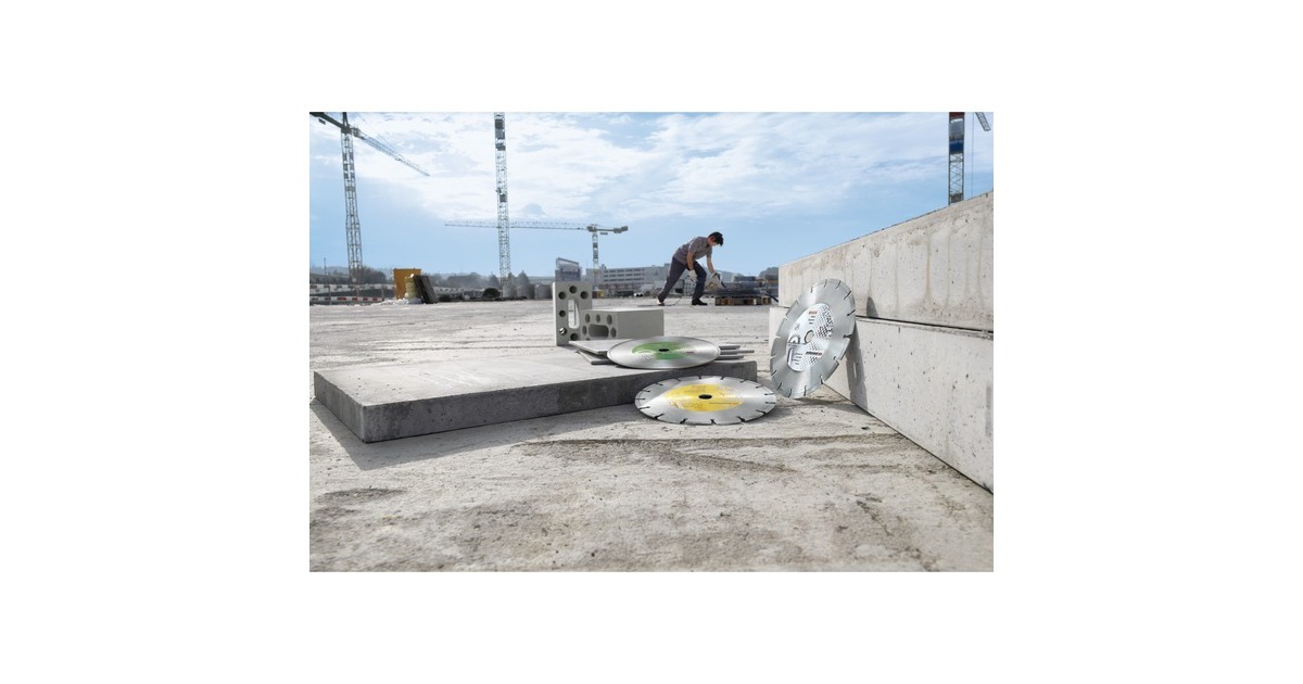 Bosch Diamanttrennscheibe Standard for Concrete, Ø 230mm(Bohrung 22,23mm)