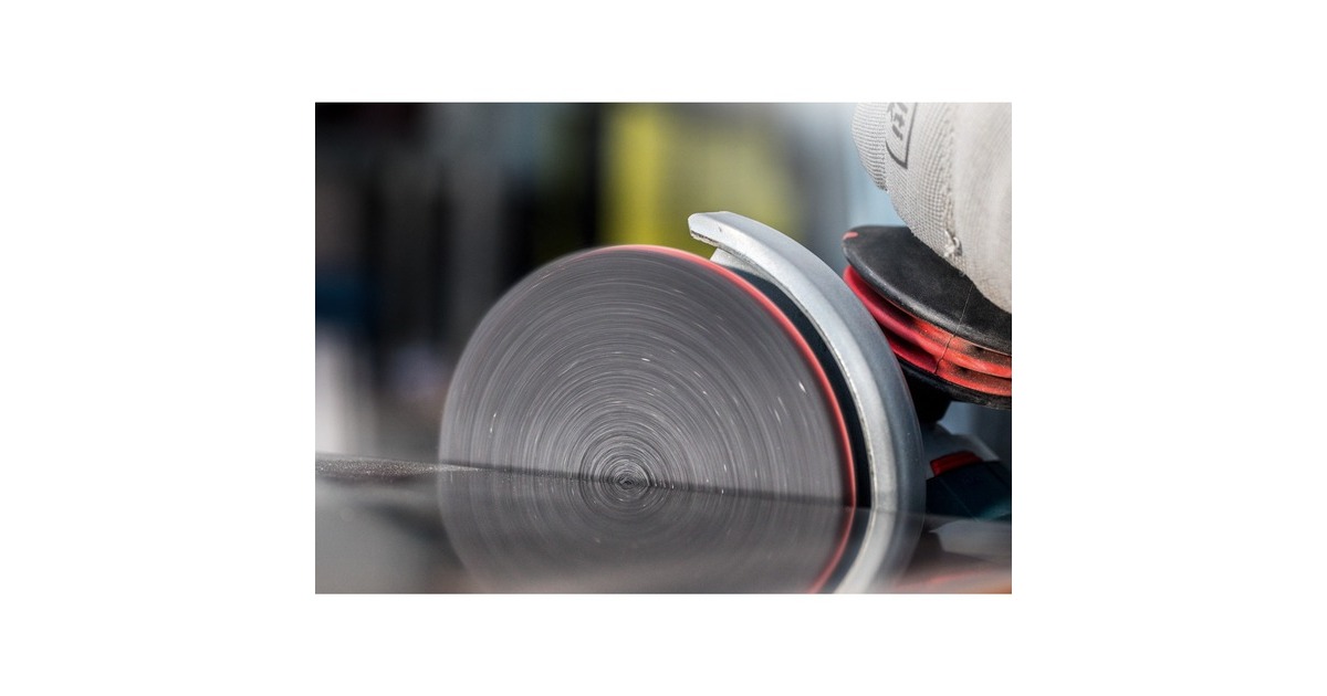 Bosch Expert Vliesscheibe N880 Medium A, Ø 125mm, Schleifblatt(dunkelbraun, für Exzenterschleifer)