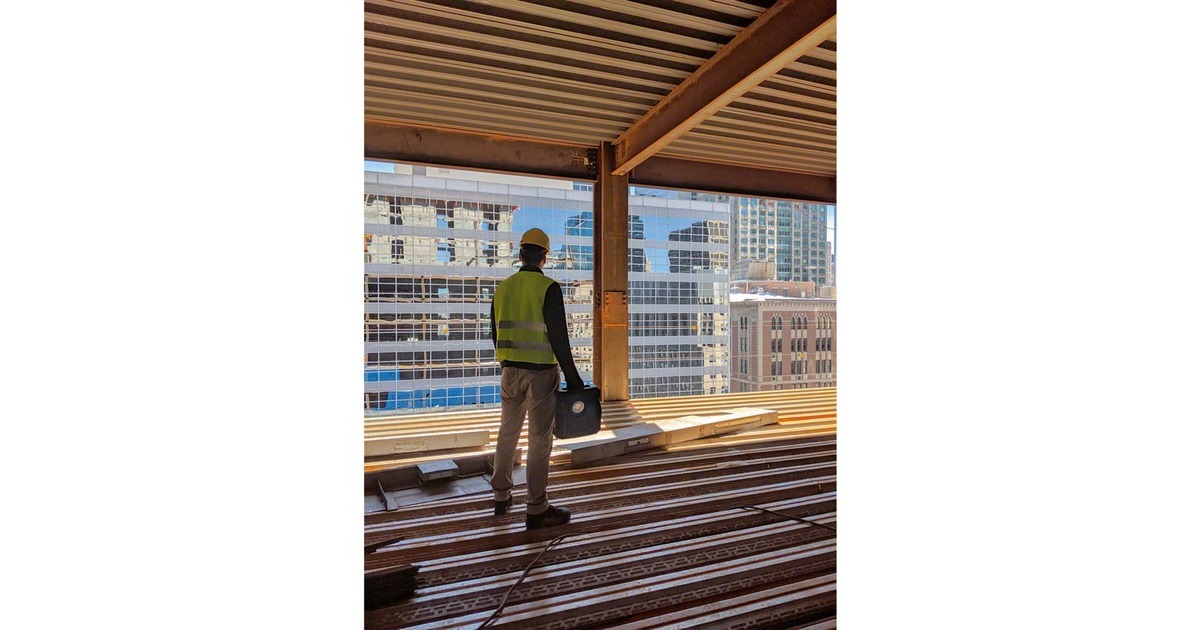 Bosch GLI 18V-10000 C Professional, Baustrahler(ohne Akku und Ladegerät)