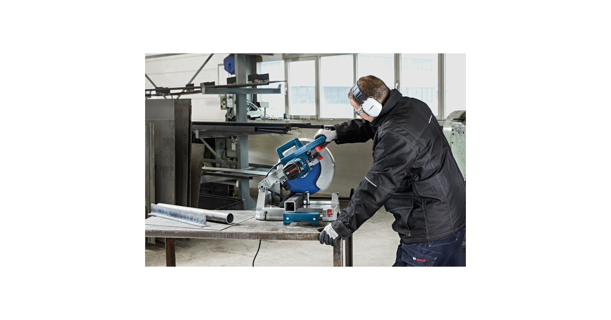 Bosch Metalltrennsäge GCD 12 JL Professional, Kapp-und Gehrungssäge(blau, 2.000 Watt)