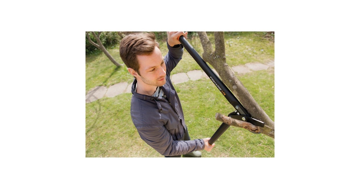 Fiskars PowerGear II Bypass Getriebe-Astschere L78(schwarz/orange)