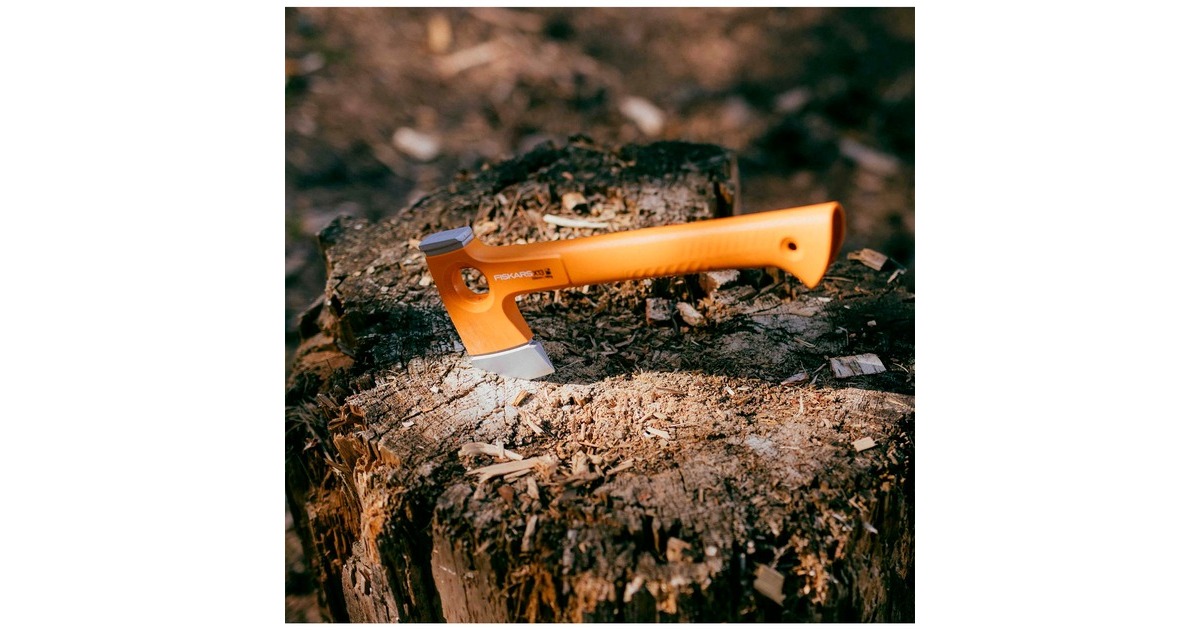 Fiskars X-series X13 Ultraleichte Wander- / Campingaxt, Axt/Beil(orange)
