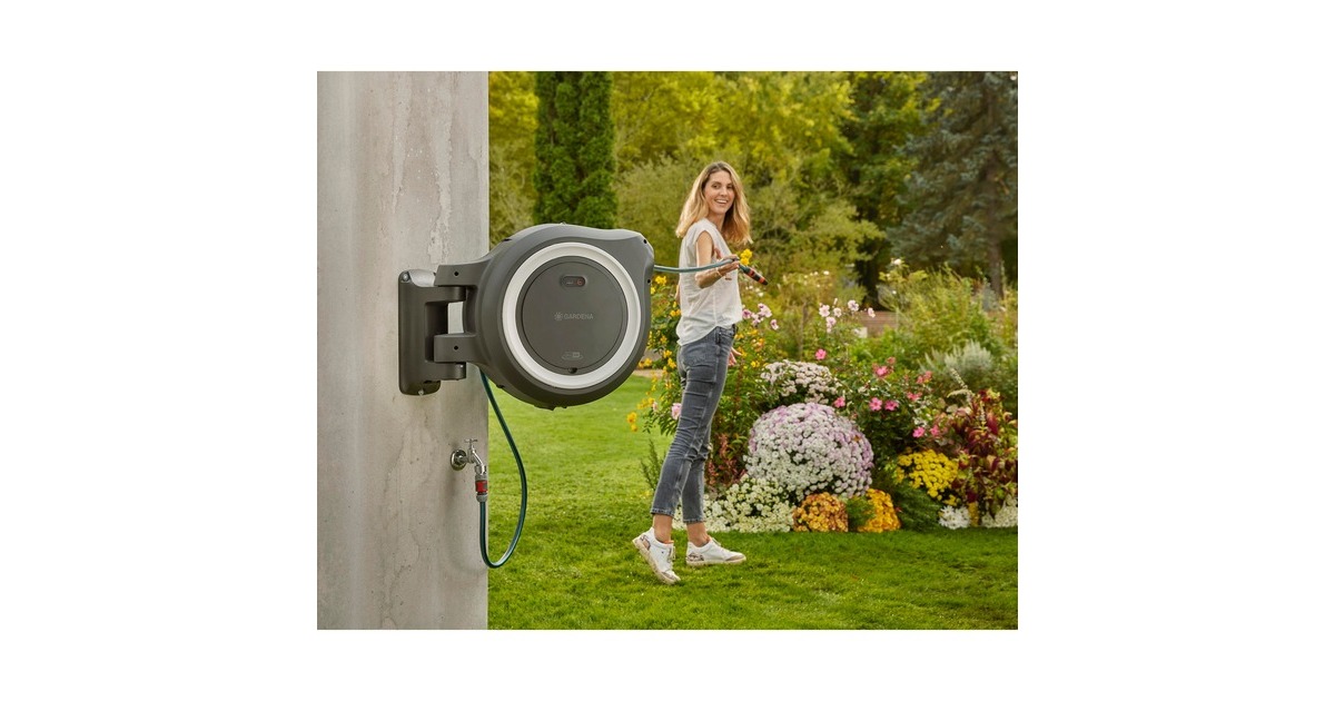 GARDENA Akku-Wand-Schlauchbox PowerRoll XXL 18V P4A, 40 Meter, Schlauchtrommel(grau/weiß, Li-Ion Akku 2,5Ah, POWER FOR ALL ALLIANCE)