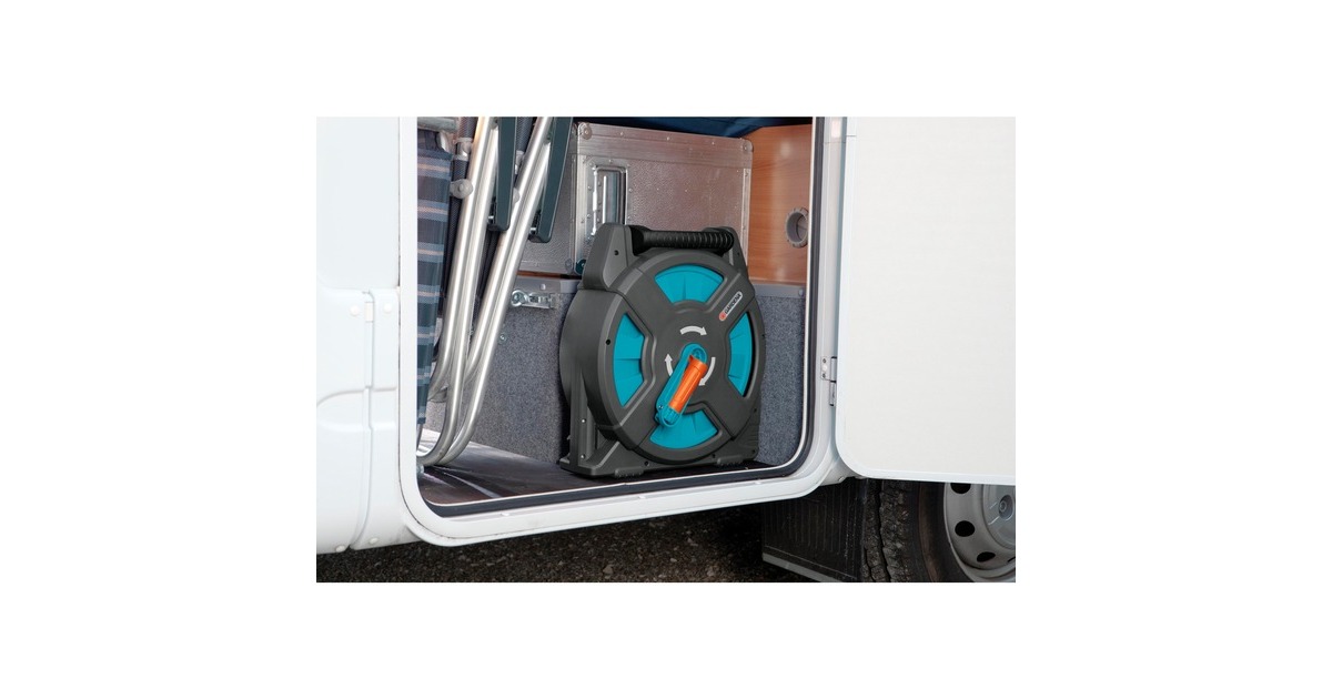 GARDENA Schlauchbox Classic 15 Set, mit Schlauch, Systemteilen und Spritze, Schlauchtrommel(grau/türkis, 15 Meter + 1,5 Meter)