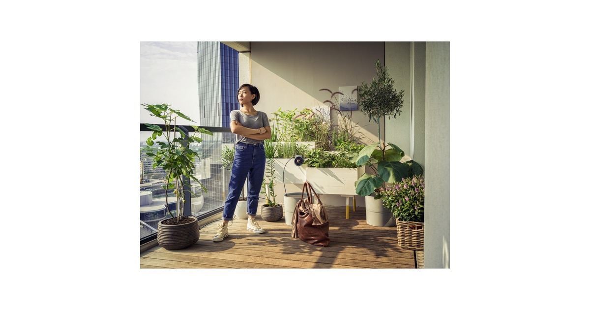 GARDENA Solar-Bewässerung AquaBloom Set, Bewässerungssteuerung(grau, für bis zu 20 Pflanzen)