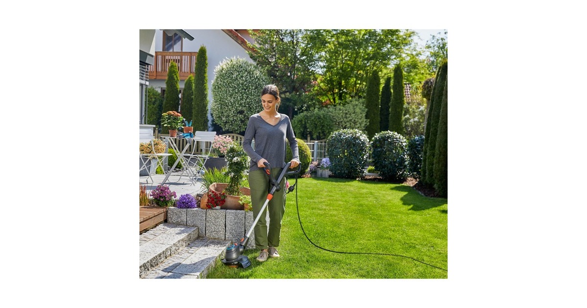 GARDENA Turbotrimmer ComfortCut 550/28, Rasentrimmer(türkis/grau, 550 Watt)