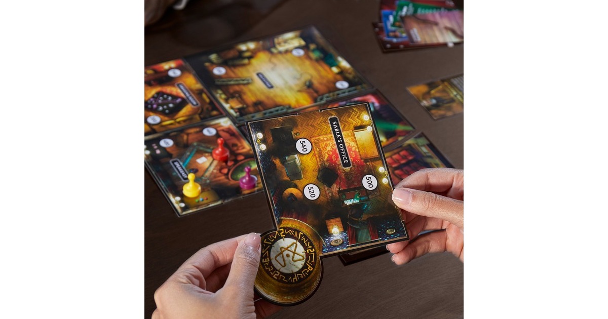 Hasbro Cluedo Escape Der Club der Magier, Gesellschaftsspiel